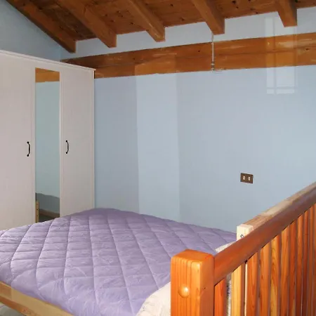 Locazione Turistica Casa Shiloe بيت للعطل *